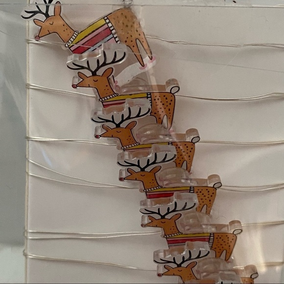 Target Room Essentials Reindeer String Lights 20 lights 6’ Battery Operated - Picture 4 of 5